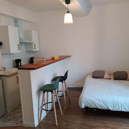 La Garconniere De Gege Apartment Tournus Luaran gambar